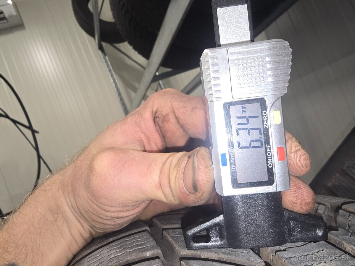 Continental 235 55 19 - 2