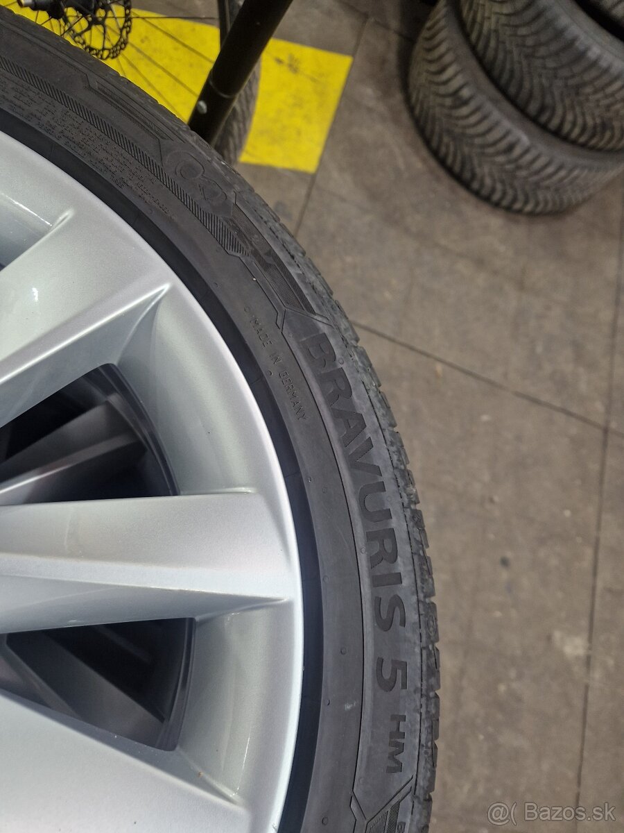 Barum Bravuris 5Hm 225/45 r17 - letné - 2