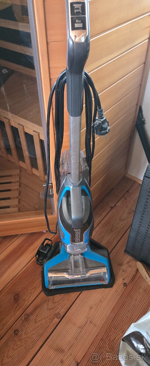 Bissel tycovy vysavac 3v1 - 2