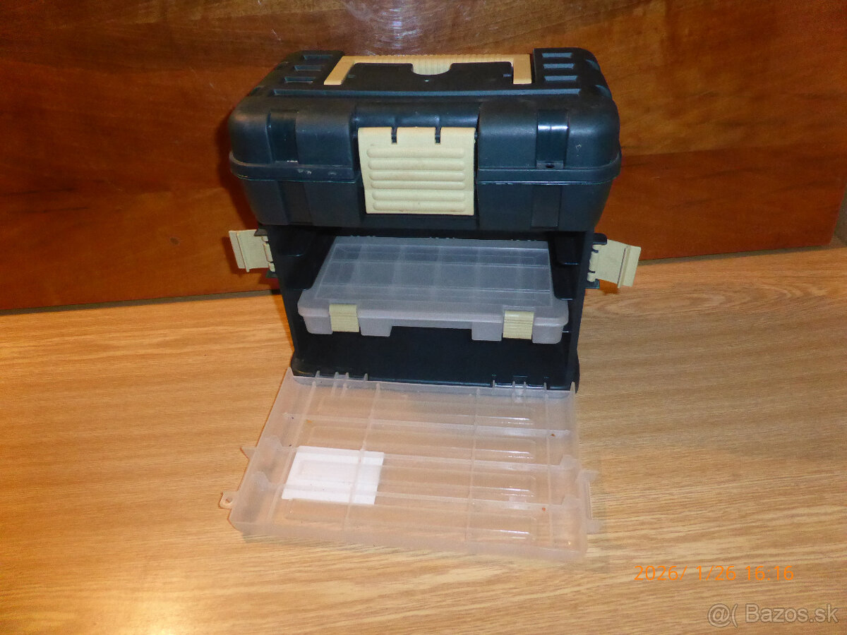 Predám rybársku skrinku - podsedák - 2