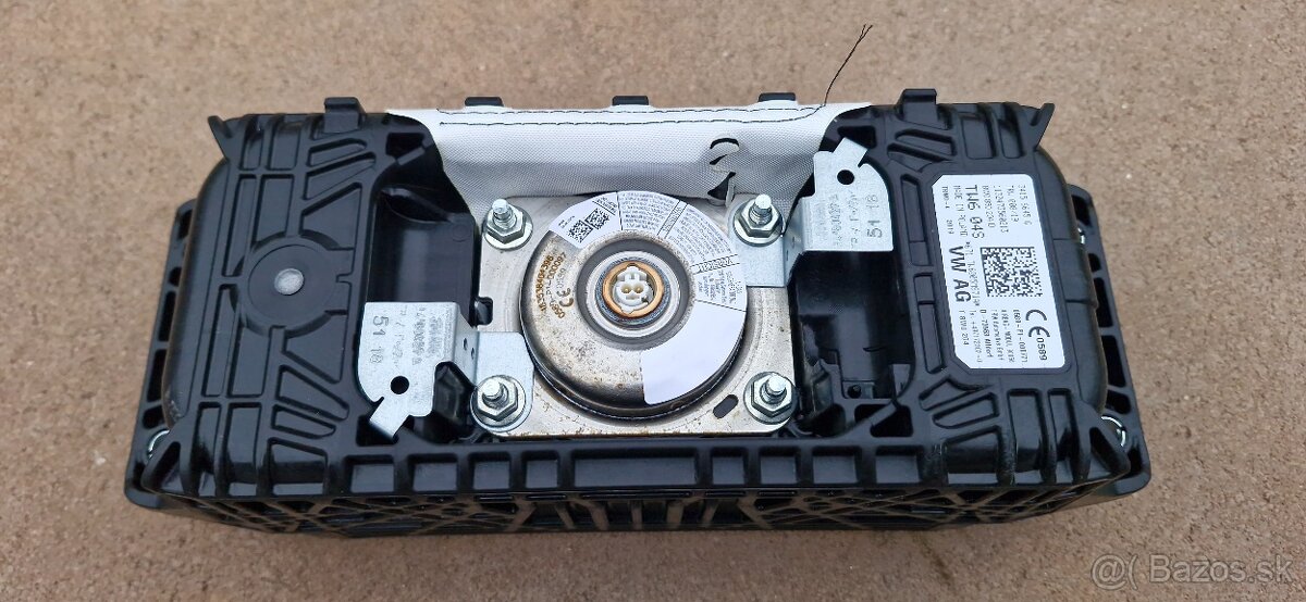 Predam airbag spolujazdca Audi A4,A5 b9 - 2