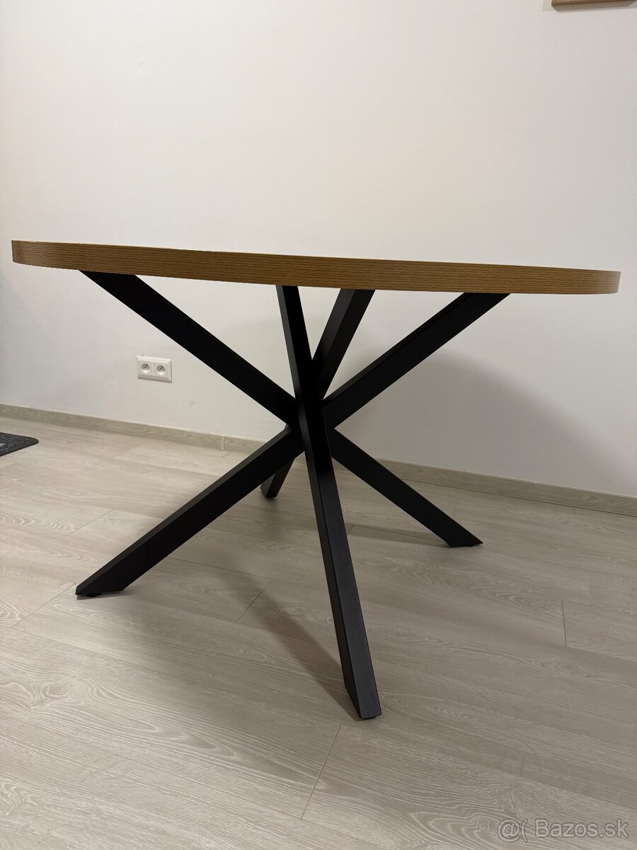 Stôl do jedálne - 2