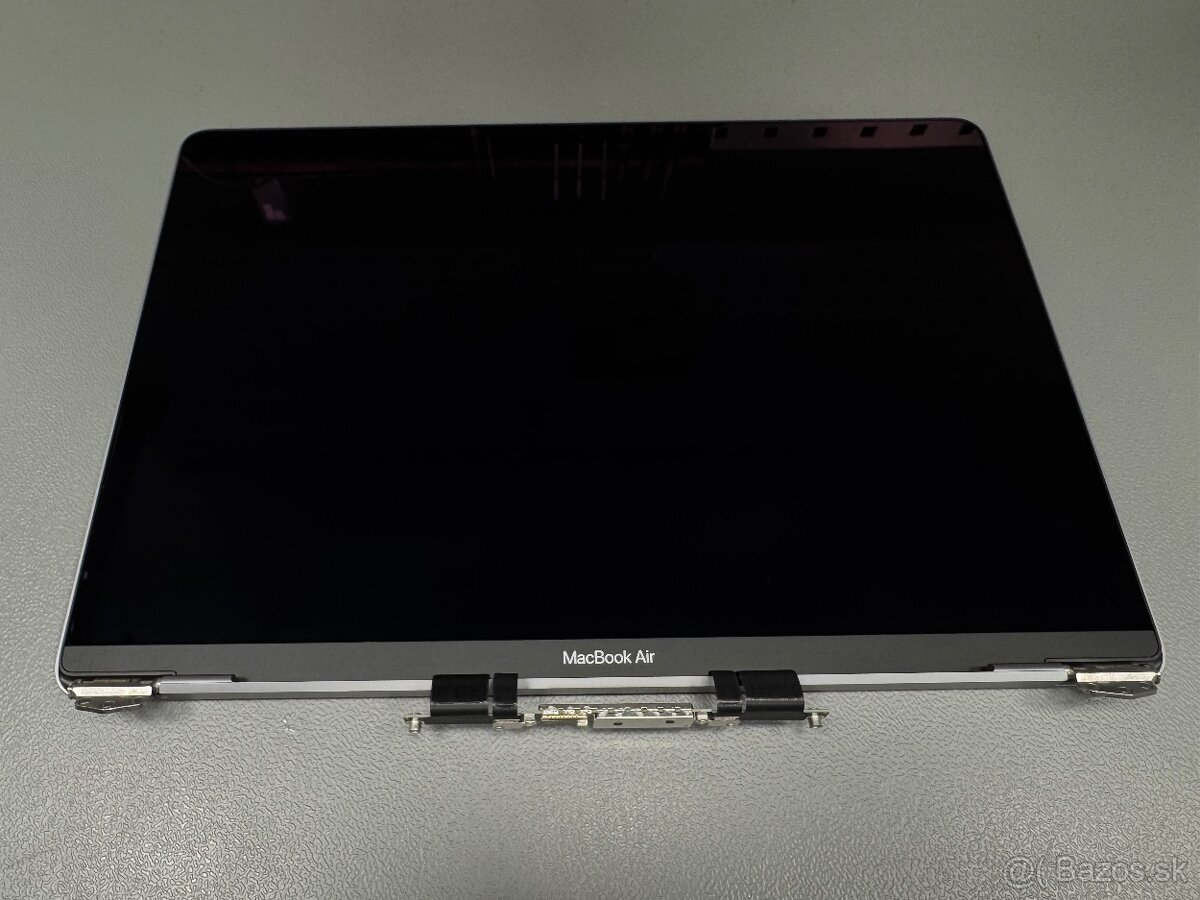 MacBook Air (13-palcový, M1) Space Gray - 2