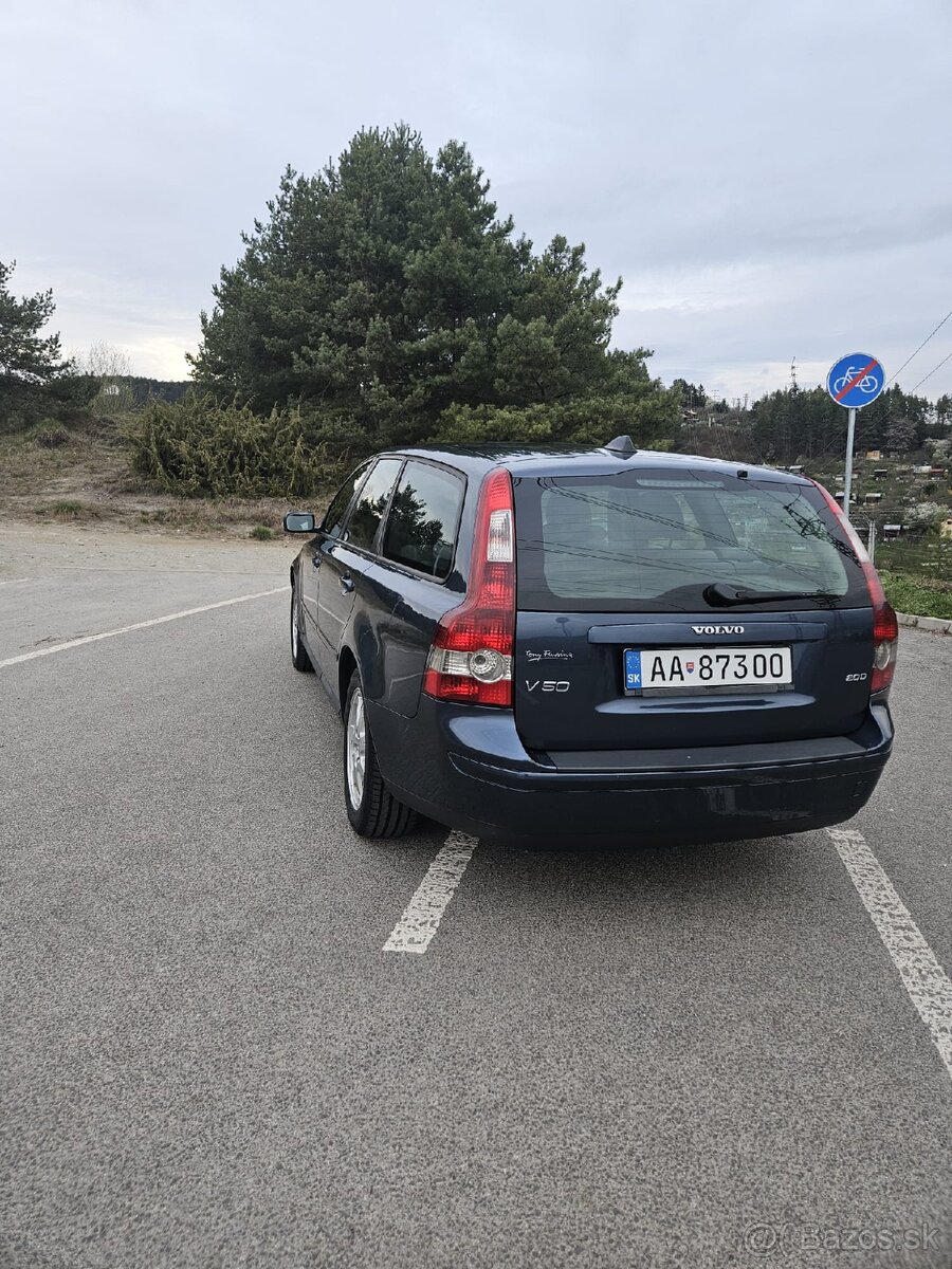 Volvo V50 - 2