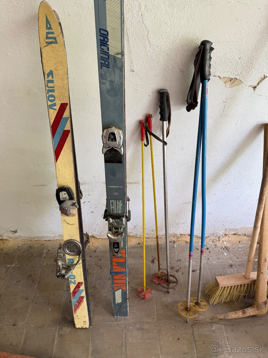 Predám starožitné lyže cena za všetko - 2