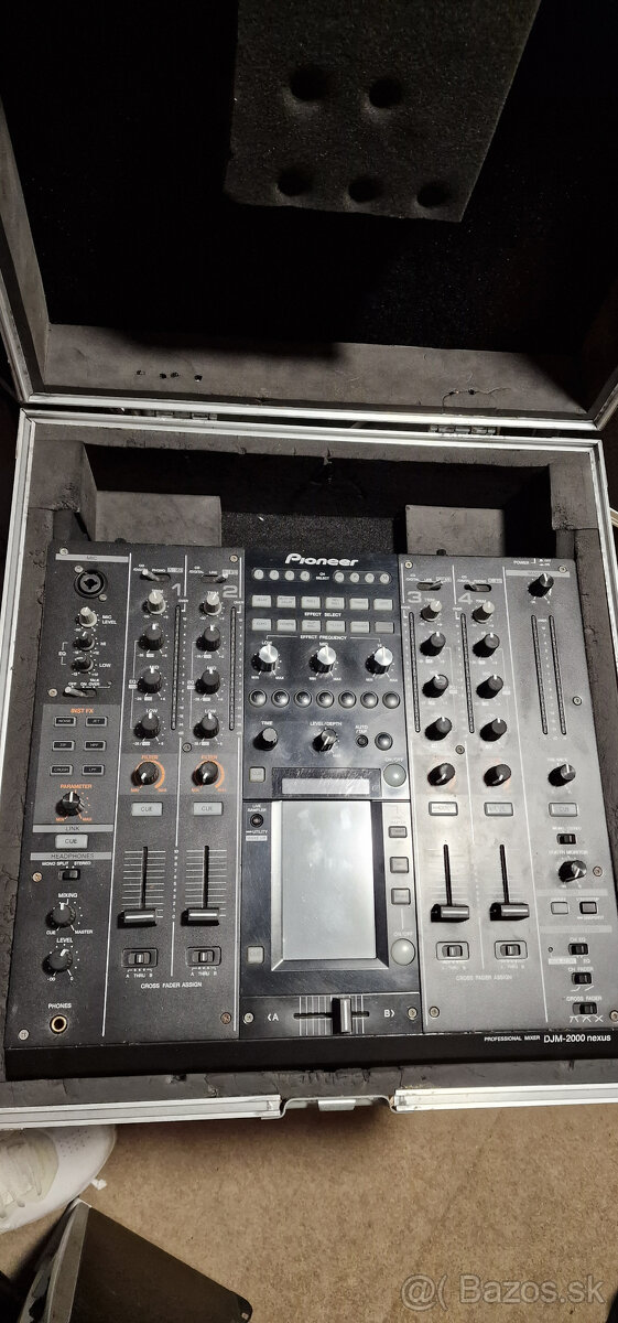 Pioneer djm2000NXS - 2