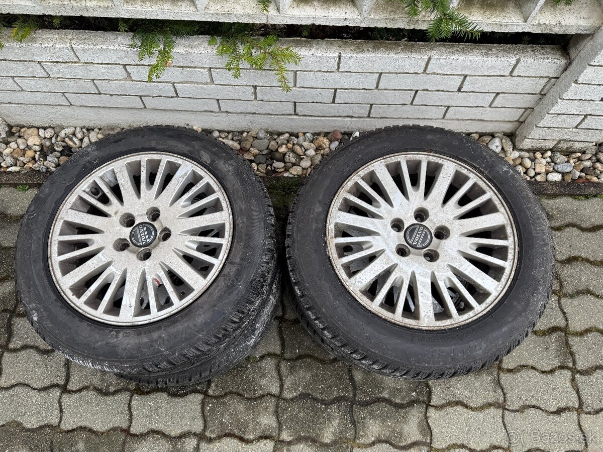 215/55 R16 zimné + Disky Volvo 16 - 2