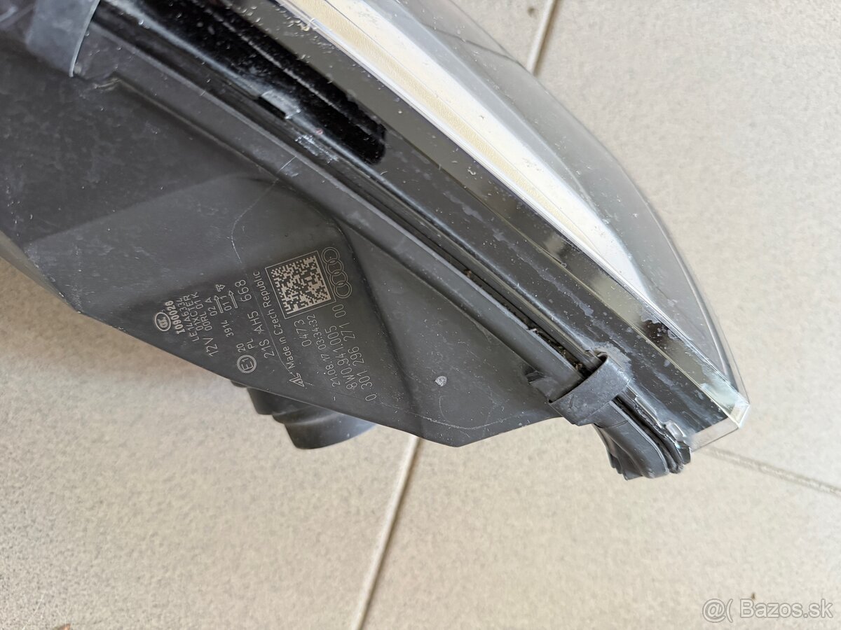 Audi svetlo A4 (ľavé) - 2