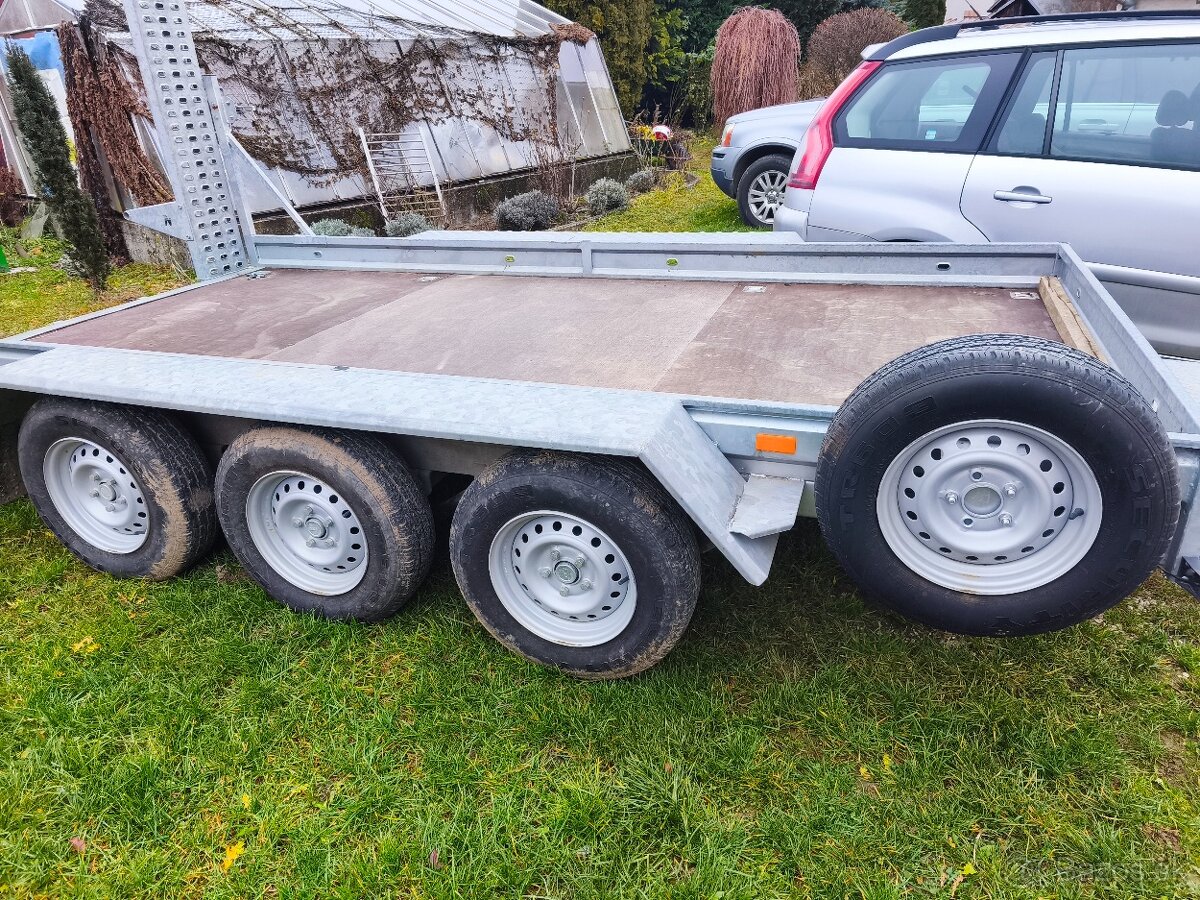 Prívesný vozík pre stavebné stroje - 2