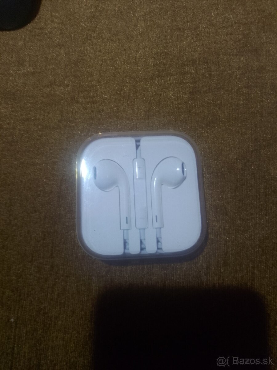 Apple sluchadla - 2
