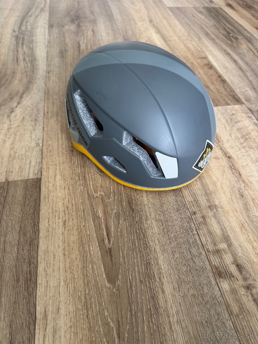 Predám prilbu na ferraty - 2