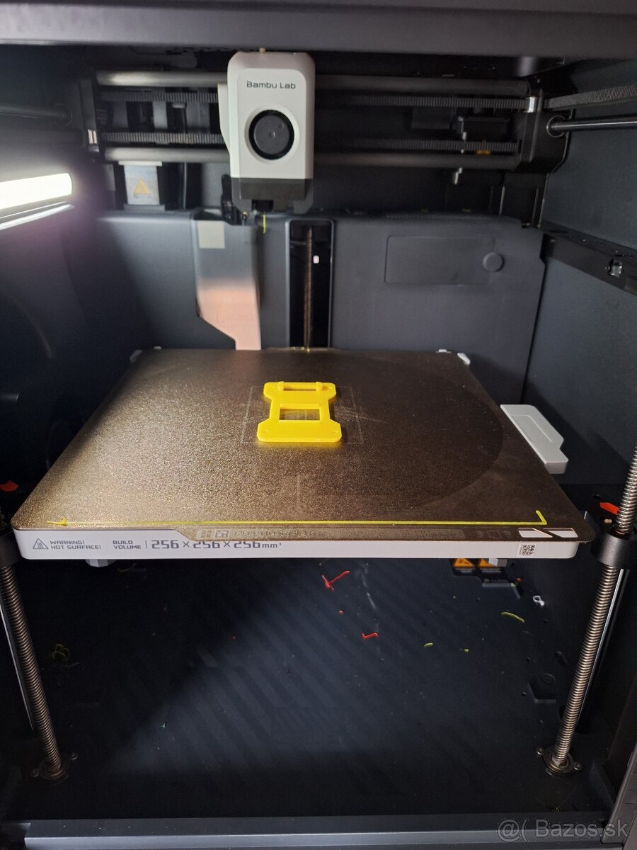 3d tlačiaren bambulab P1S - 2