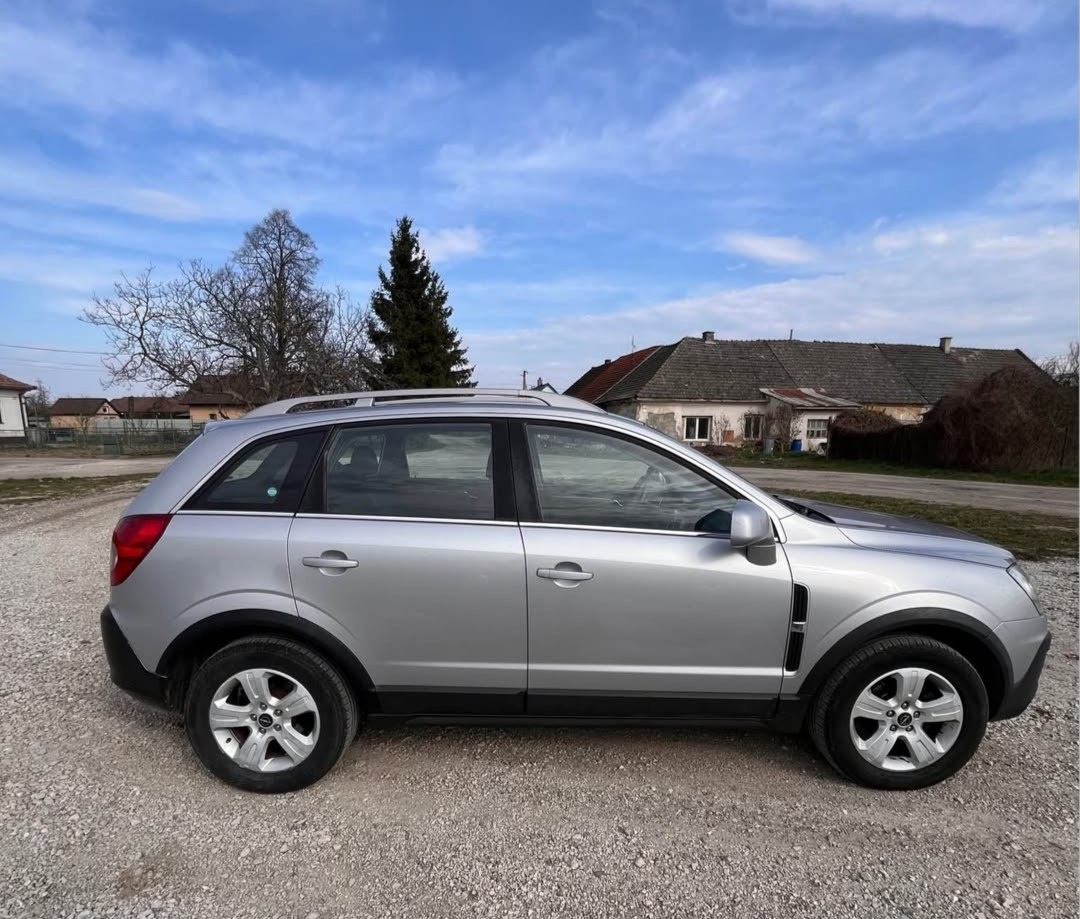 Opel Antara 3000€ - 2