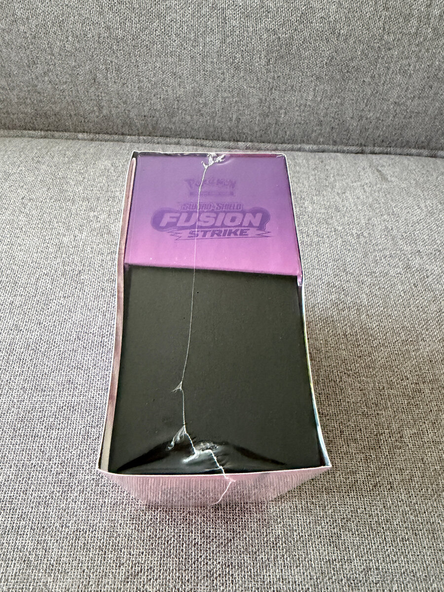 Pokemon Fusion Strike Elite Trainer Box - 2