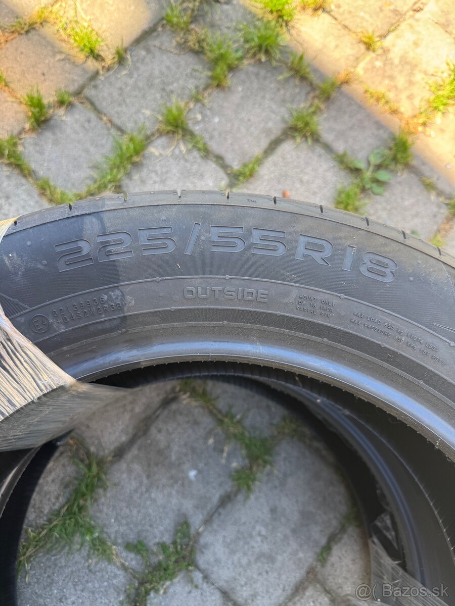 Nokian Powerproof 2–225/55 R18 (TOP STAV) - 2