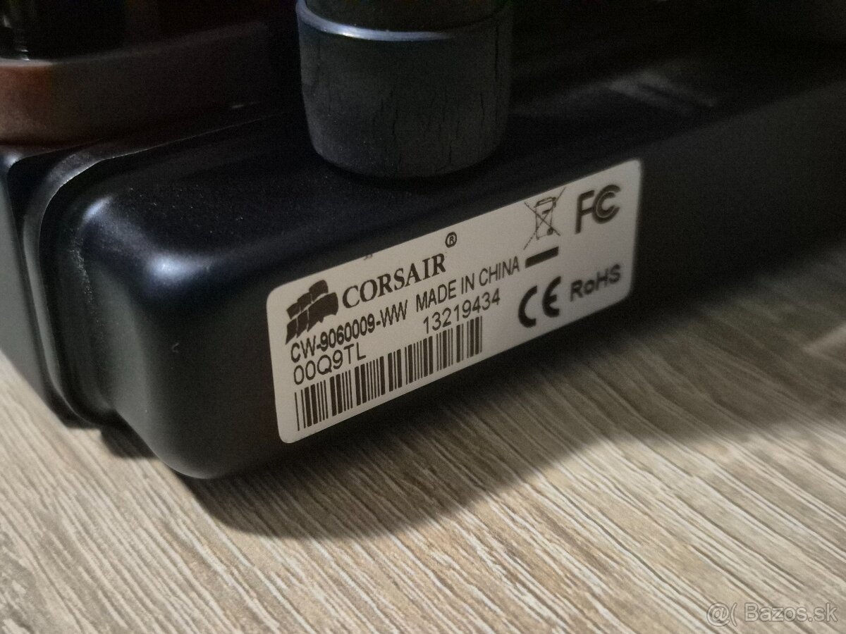 Predam vodne chladenie Corsair - 2