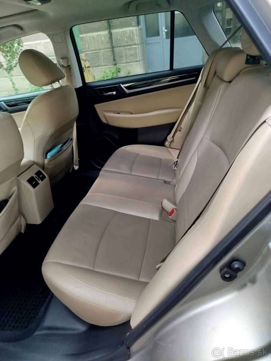 Subaru Outback 2.5 129kw. Benzin combi - 2