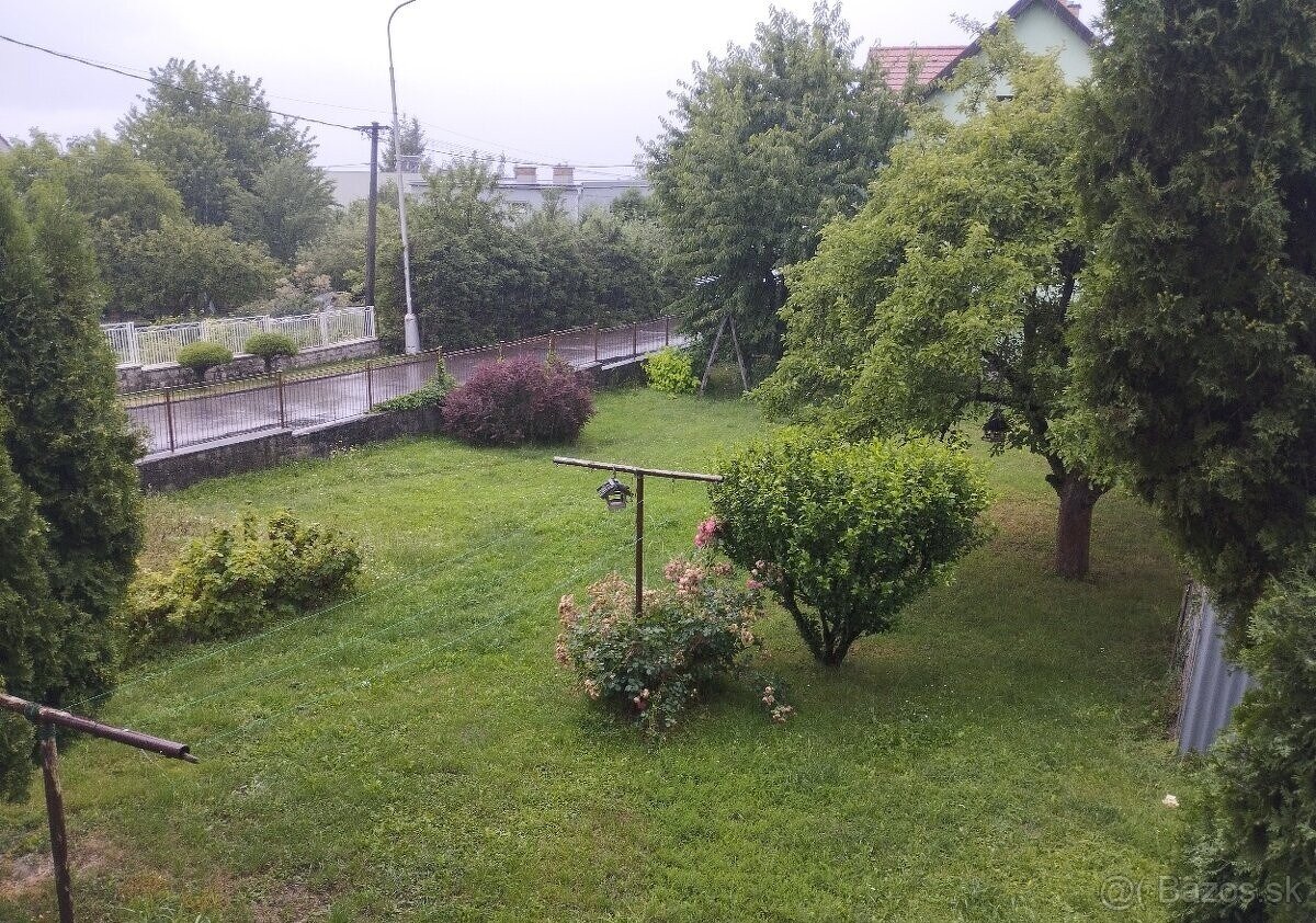 Rodinný dom na bývanie, podnikanie 770 m² Stráne - Martin - 2