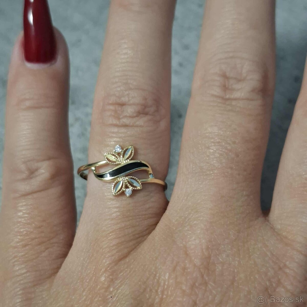 14 karatovy zlatý prsteň velkost 62 - 2