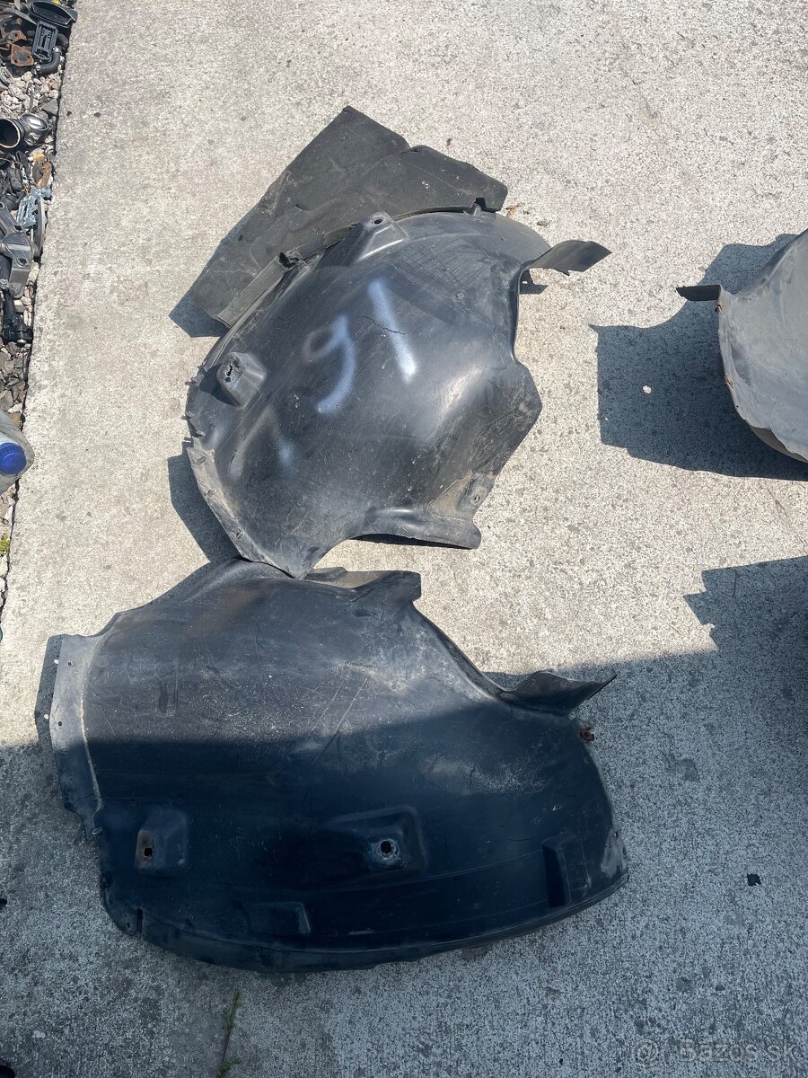 Mercedes w164 ml 320 550 320 podblatnik predny - 2