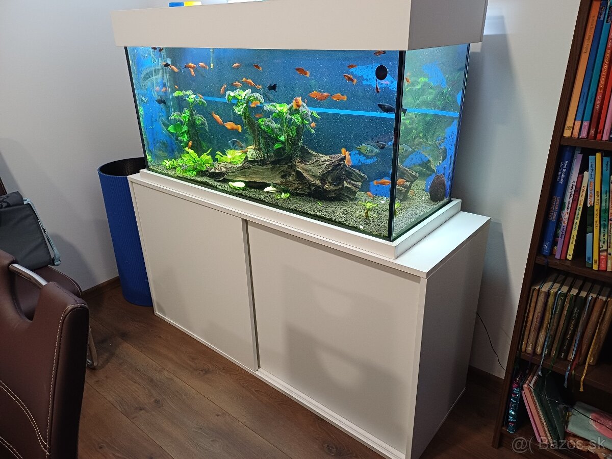 Akvárium 250 litrov + skrinka - 2