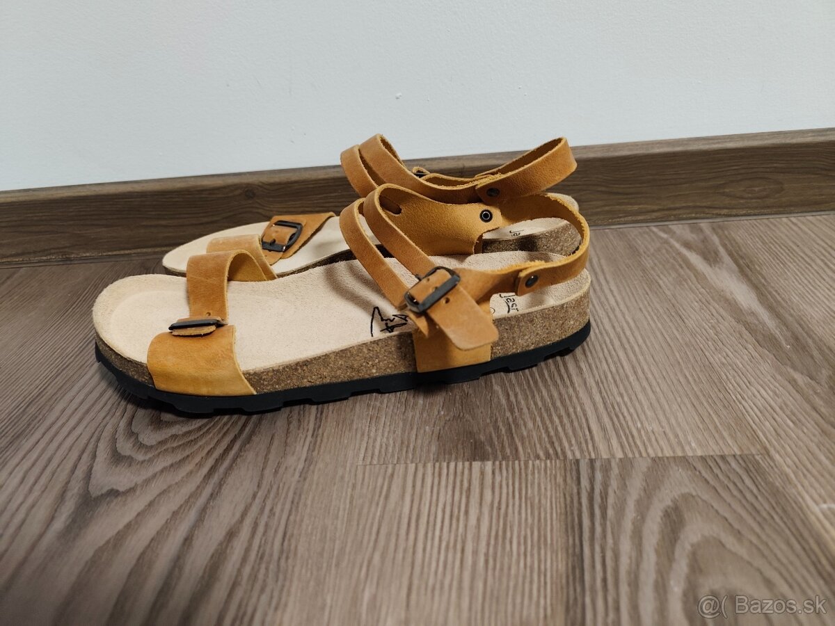 Jasný 43 - celokožené hnedé sandále - 2