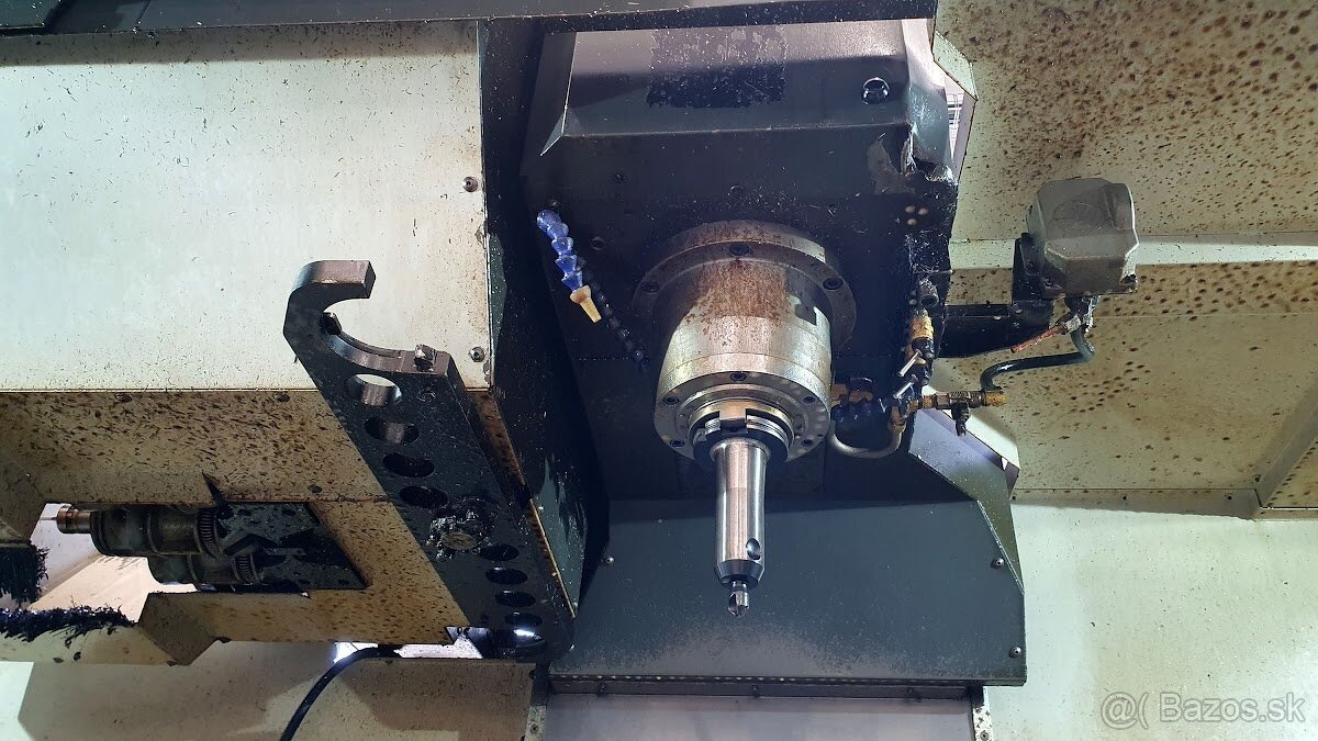 Haas Automation VF-3YT/50 - Obráběcí centrum - 2