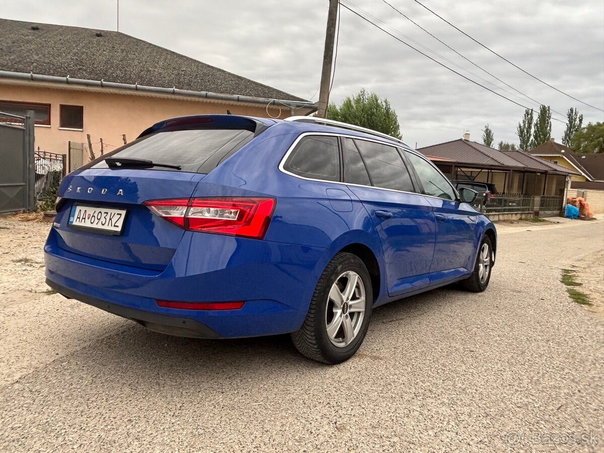 Škoda Superb Combi 2.0 TDI DSG (2021) - 2