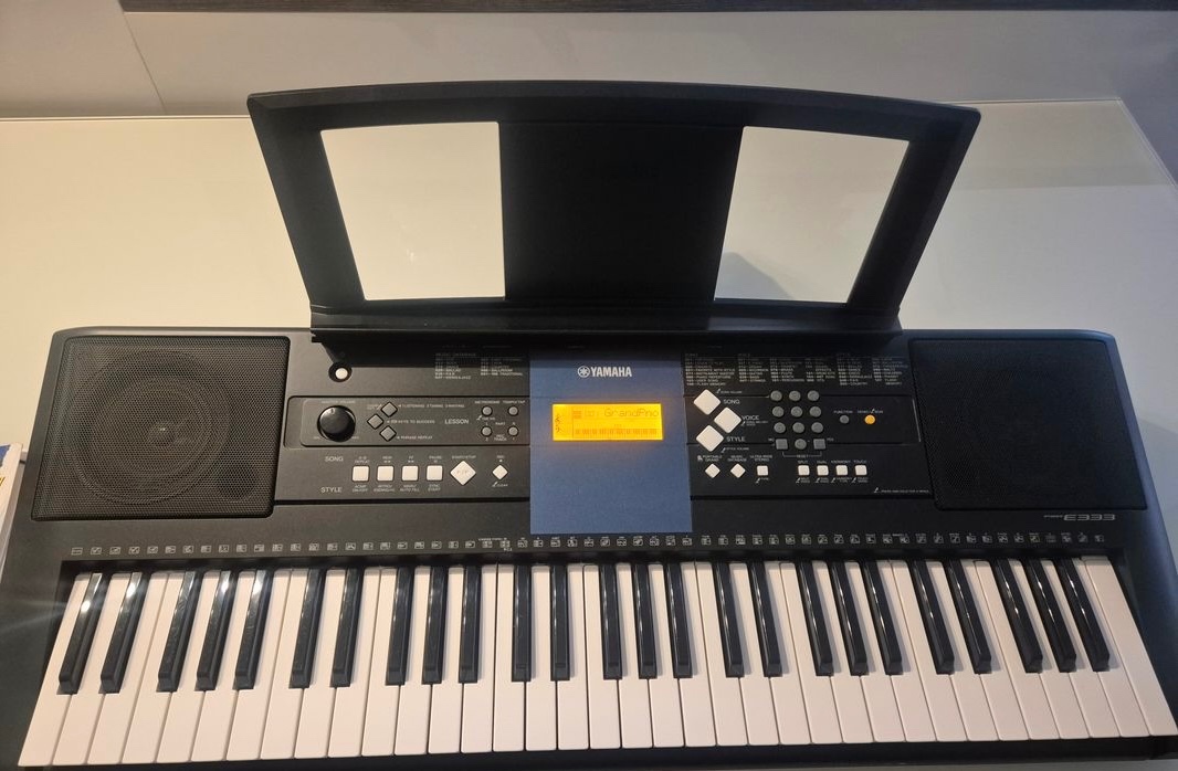 Yamaha psr e333 - 2