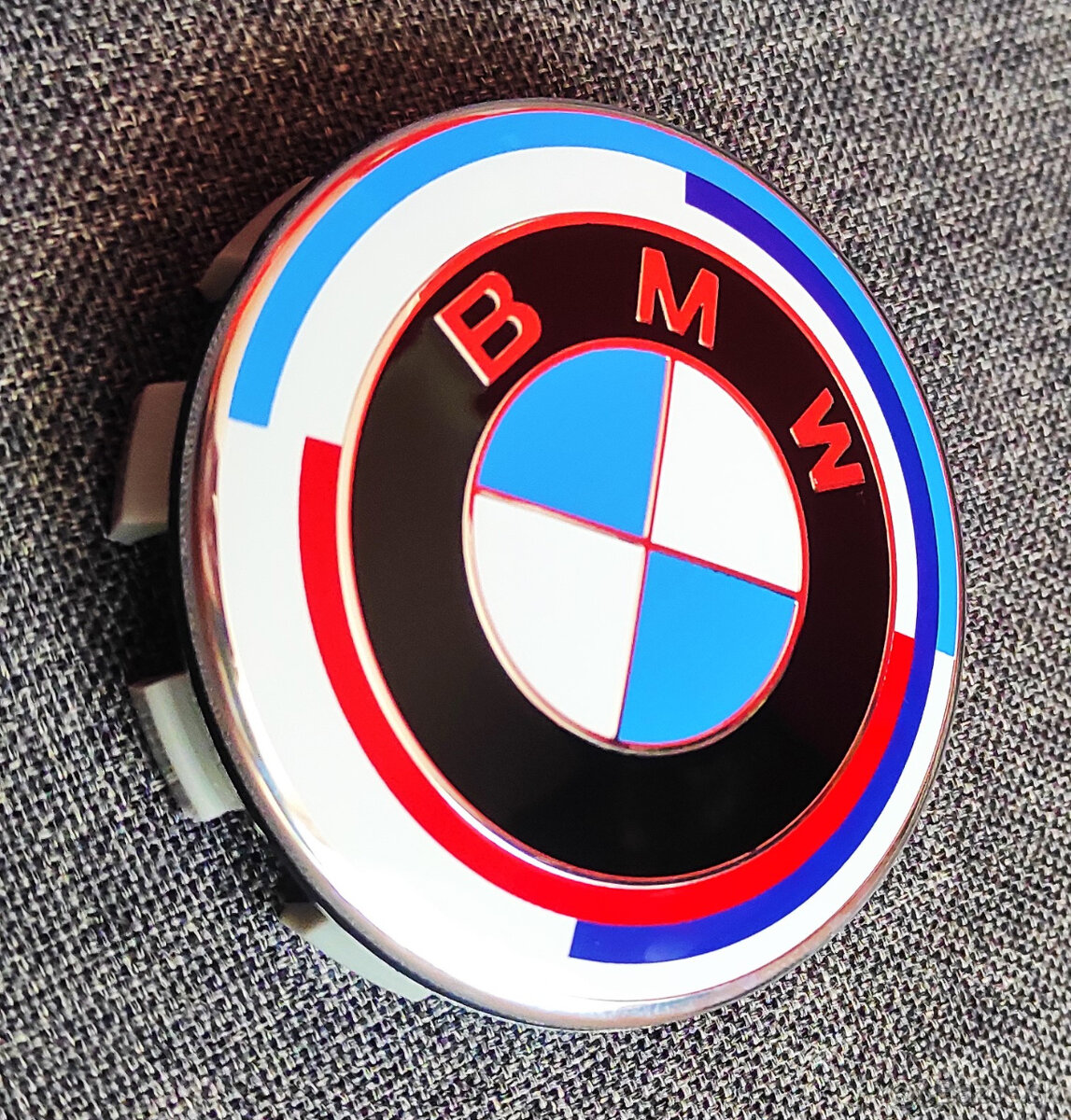 kryty náboja – 50. výročie BMW M - č.1 - 2