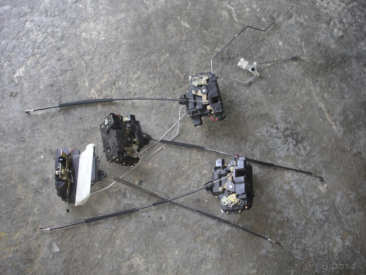 zamok, mechanizmus okna, elektricke okna, octavia II - 2