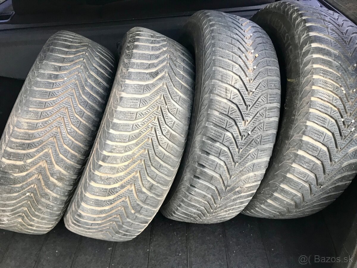 Peugeot 4x108 r15 + zimné pneu grátis - 2