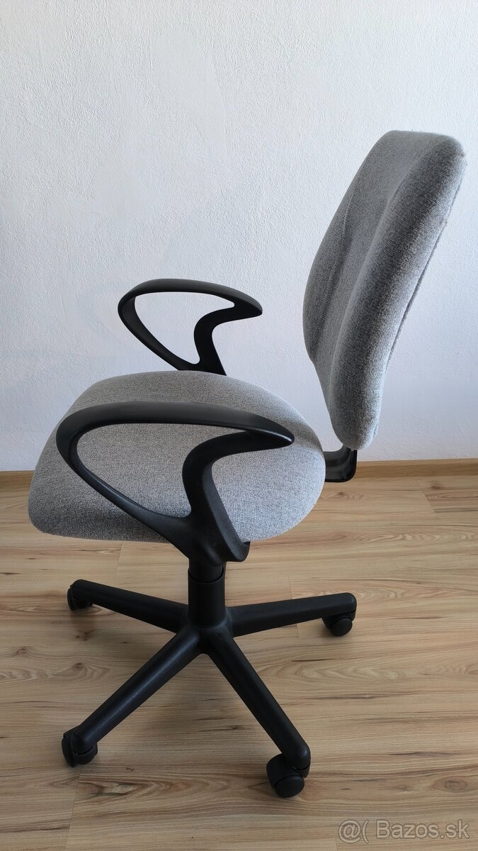 Kancelárska stolička - 2