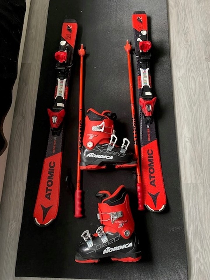 detské lyže (110 cm), lyžiarky + palice - 2