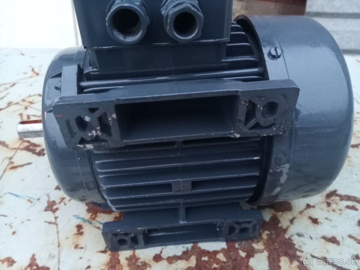 Elektromotor 250W , 1410ot. - 2