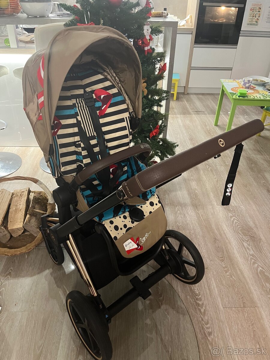 Cybex e-priam by Karolina Kurkova - 2