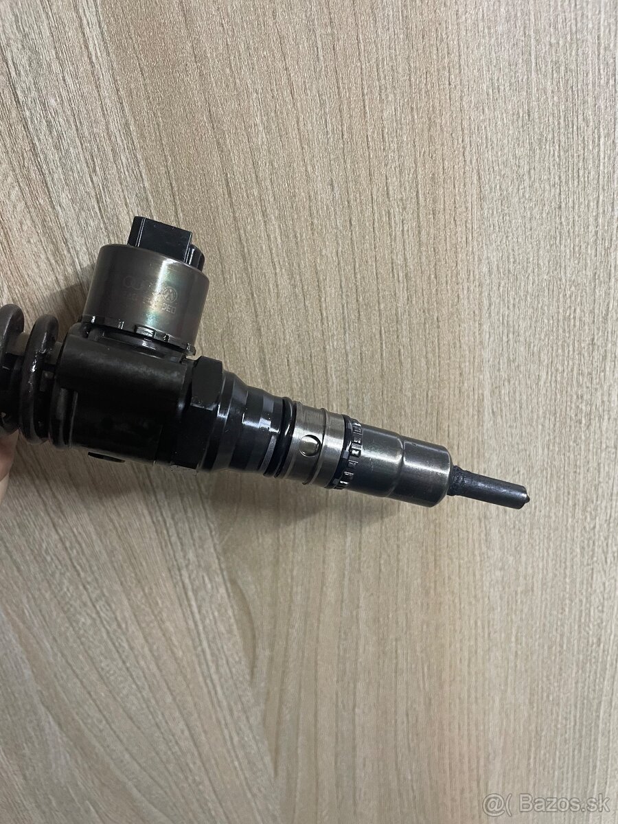 Vstrekovace / vstreky 2.0tdi 103kw 16v BKD, sada - 2