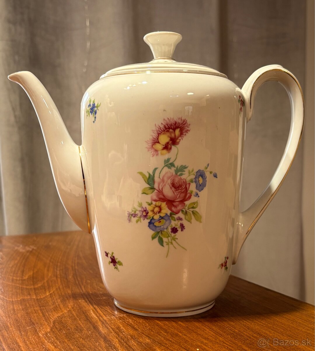 Porcelanovy čajník do zbierky - 2