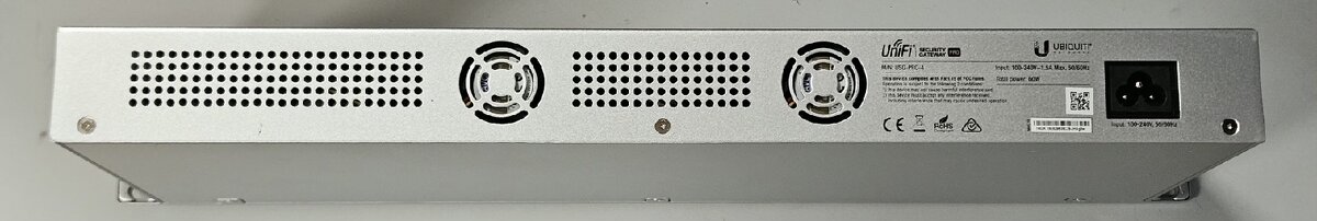 Ubiquiti UniFi Security Gateway Pro (USG-PRO-4) - 2