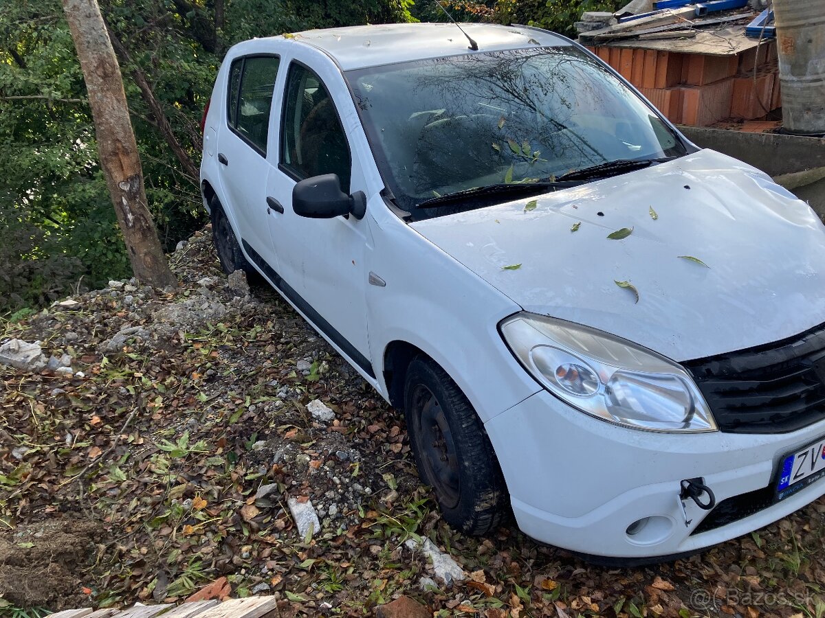 Dacia sandero 2010-ROZPREDÁM - 2