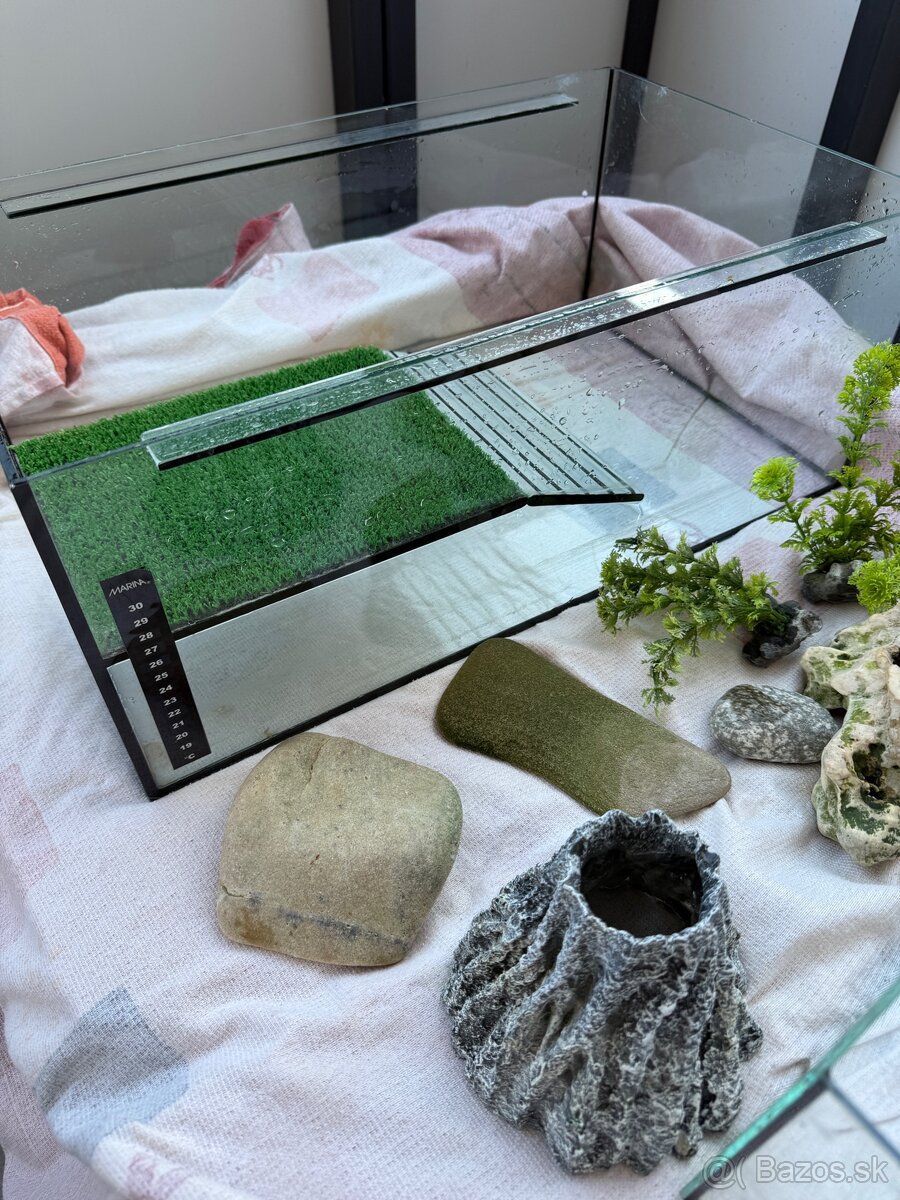 Akvárium s doplnkami - 2