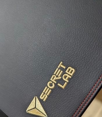 Secretlab Magnus - 2