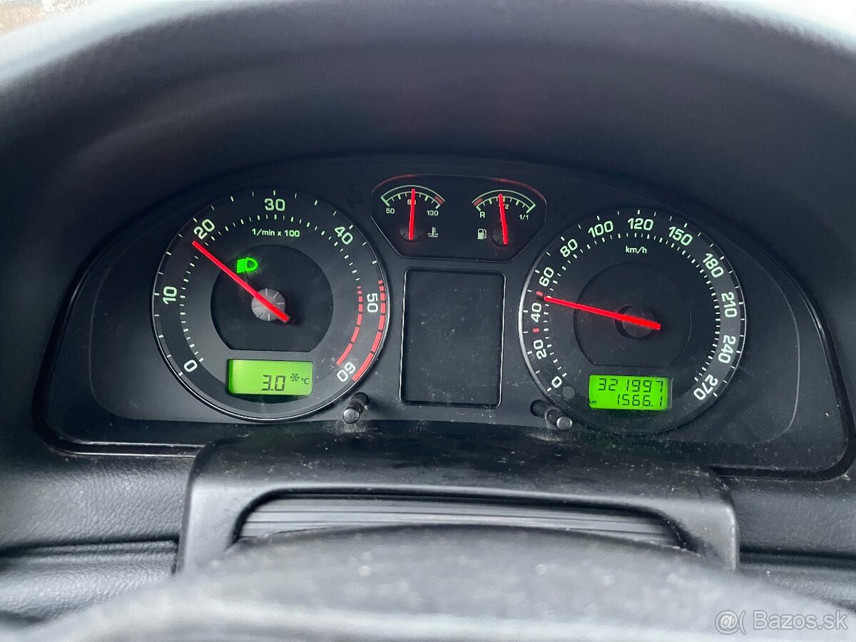 Škoda Superb 1.9 TDI (96 kW) - 2
