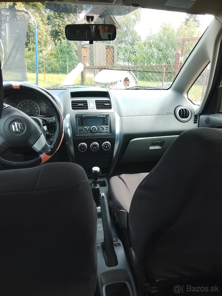 Predám Suzuki SX4 4x4 STK a emisná do 10/2027 - 2