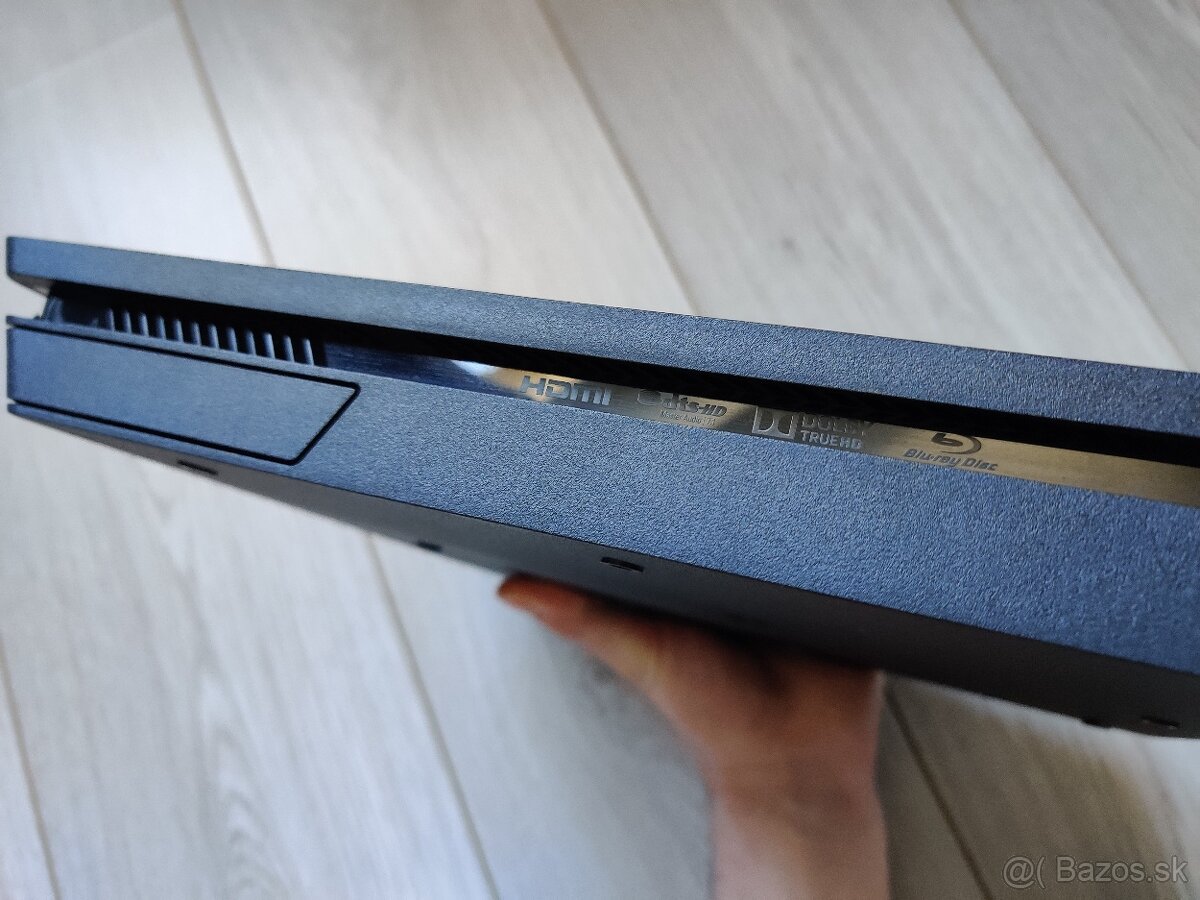 Playstation 4 Slim 500GB - 2