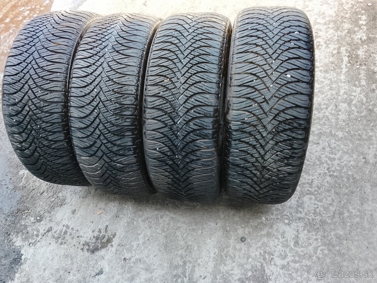 Celoročne 205/45 R17 - 2