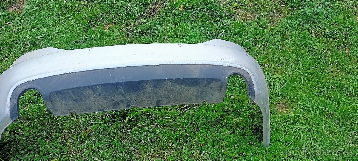 Predám zadný nárazník Audi A4 - 2