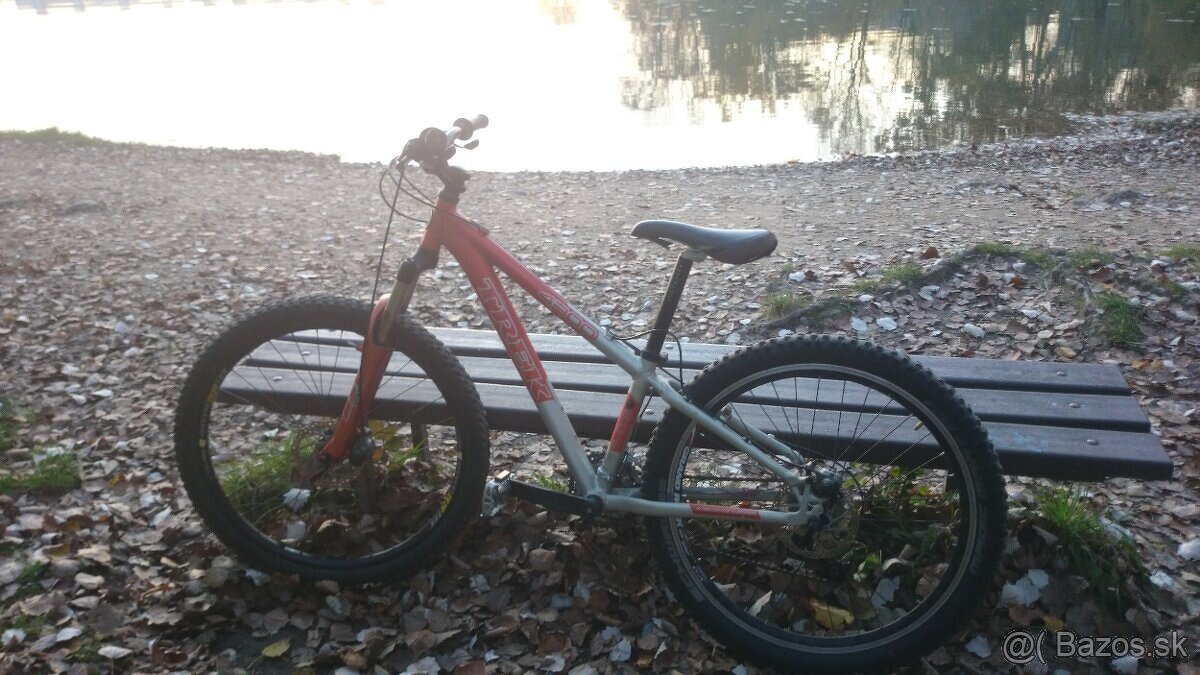 Dirt 2x Scott yz3,Trek 4300, kgb heckler. Merida Matts pro,D - 2