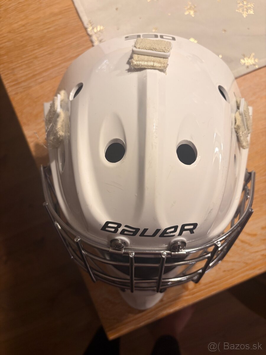 Brankarske hokejove rukavice,kolenacky,suspenzor,prilba - 2