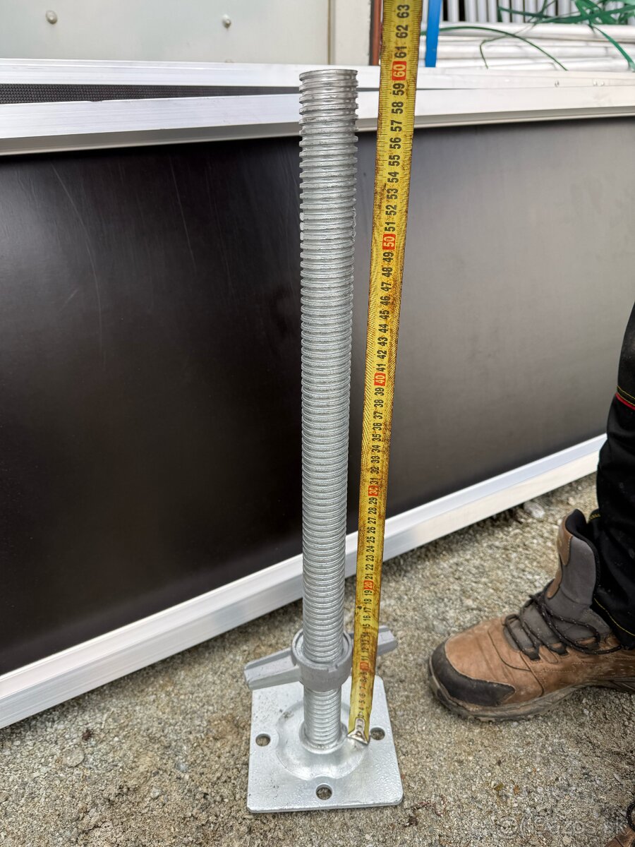 Nastavitelne nohy na Lešenie - 2